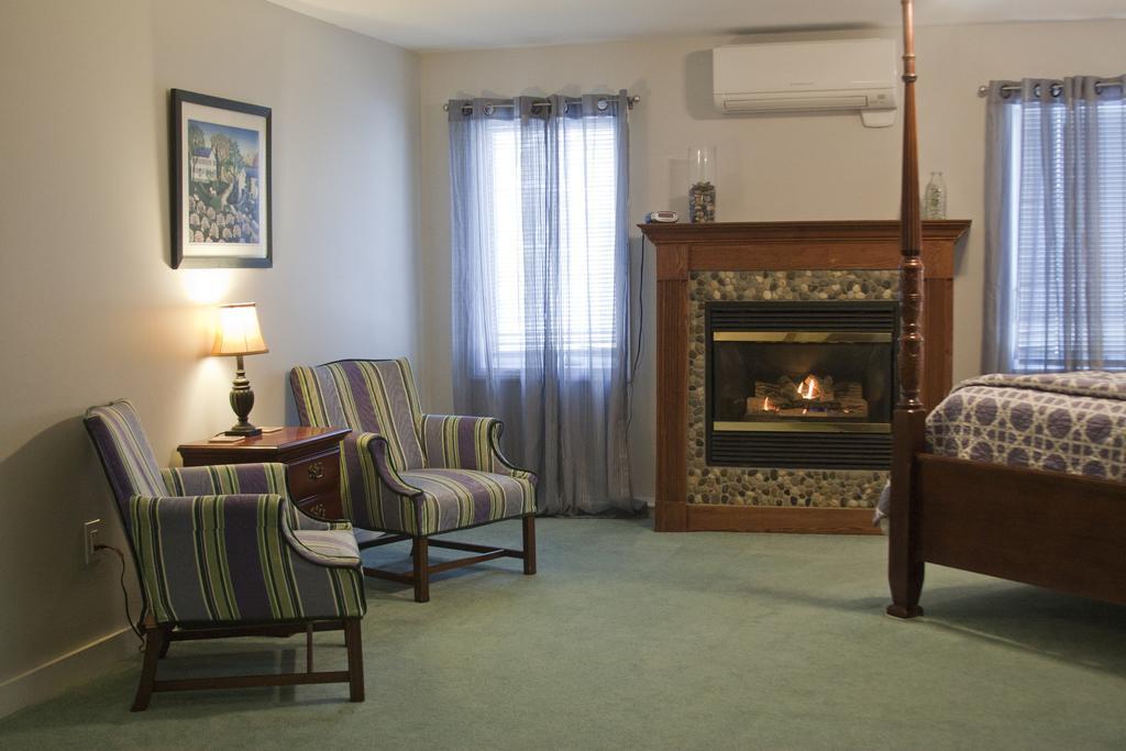 The Vermont Inn Mendon Ngoại thất bức ảnh