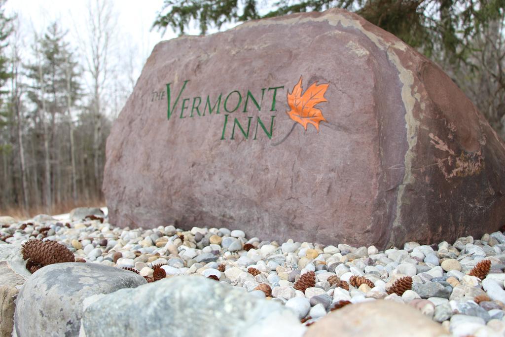 The Vermont Inn Mendon Ngoại thất bức ảnh